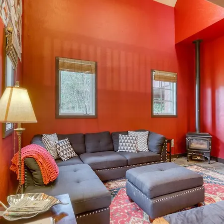 Berry Glen Redwood Park Loft Hotel